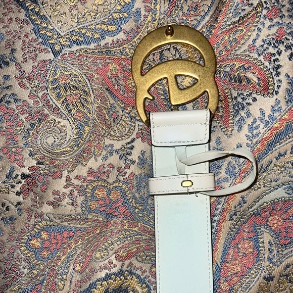 Gucci White Belt with Gold Buckle - Picture 6 of 8
